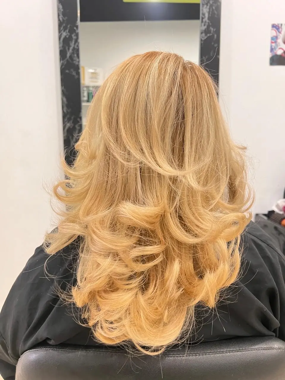 Peinado con ondas en peluquería en Sant Celoni